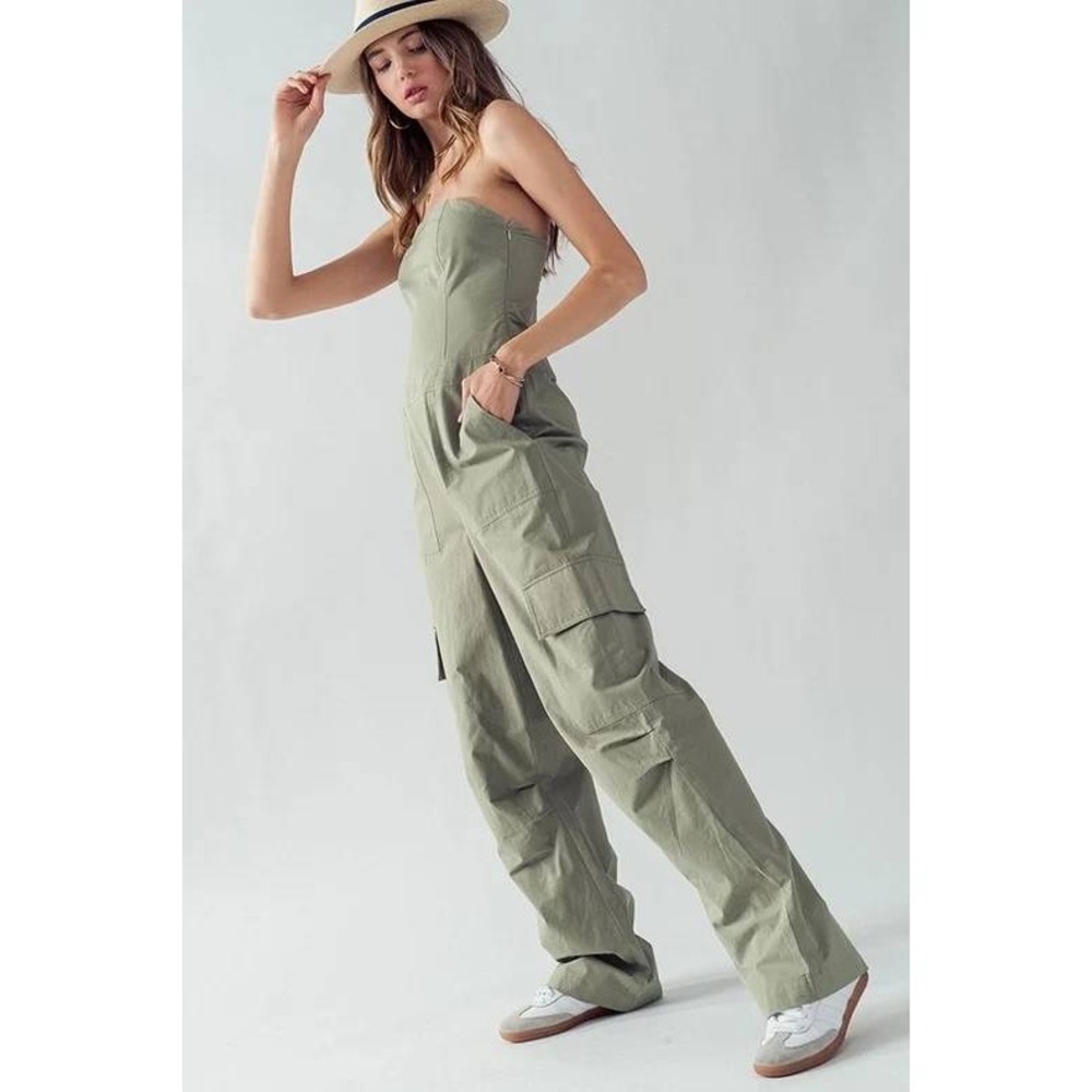 UrbanDaizy Jumpsuit Women L Khaki Strapless Romper Cargo Pockets Wide Leg NWT